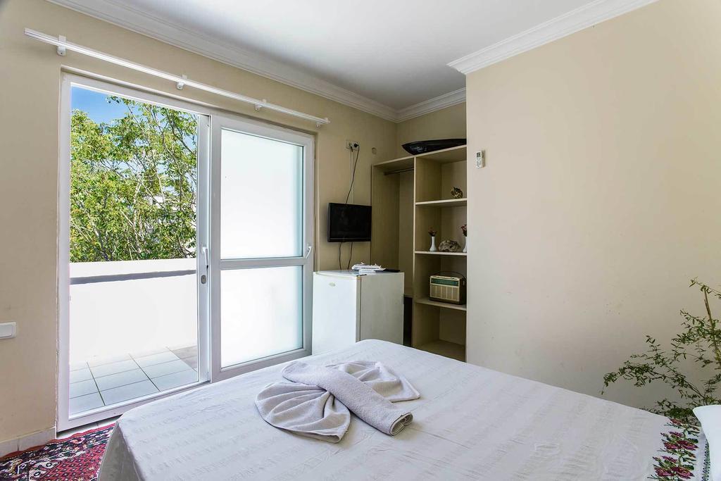 איזמיר Laguna Otel Pansiyon חדר תמונה