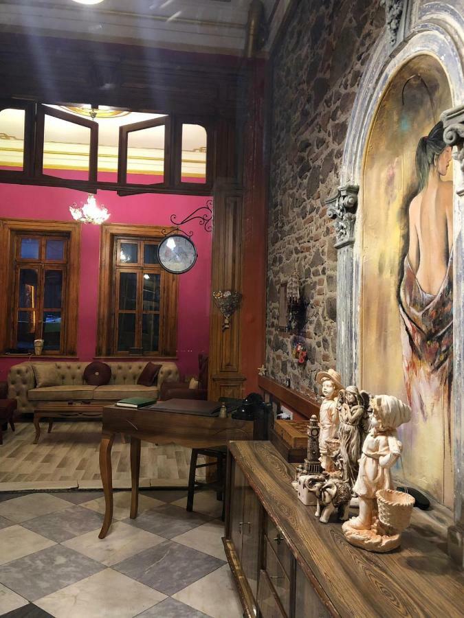 איזמיר Laguna Otel Pansiyon מראה חיצוני תמונה